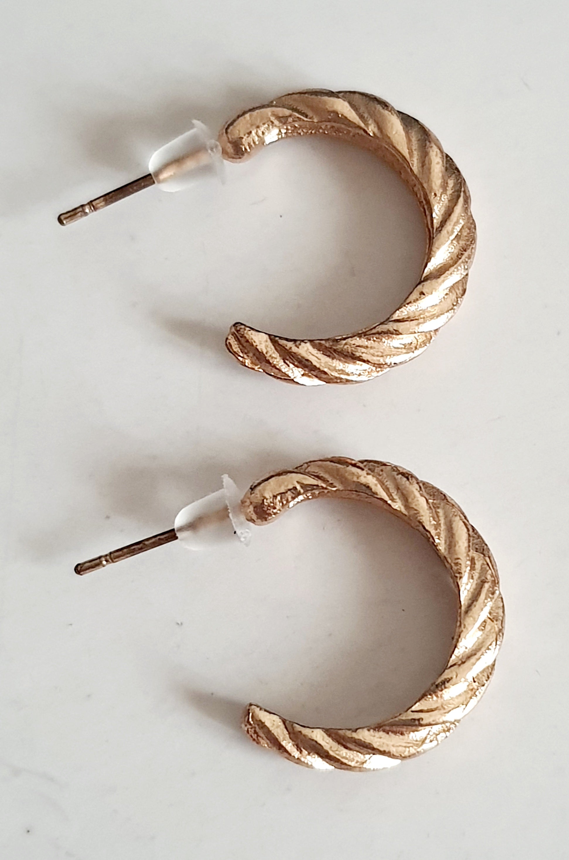 Charming twisted earrings 1.5 cm stainless steel