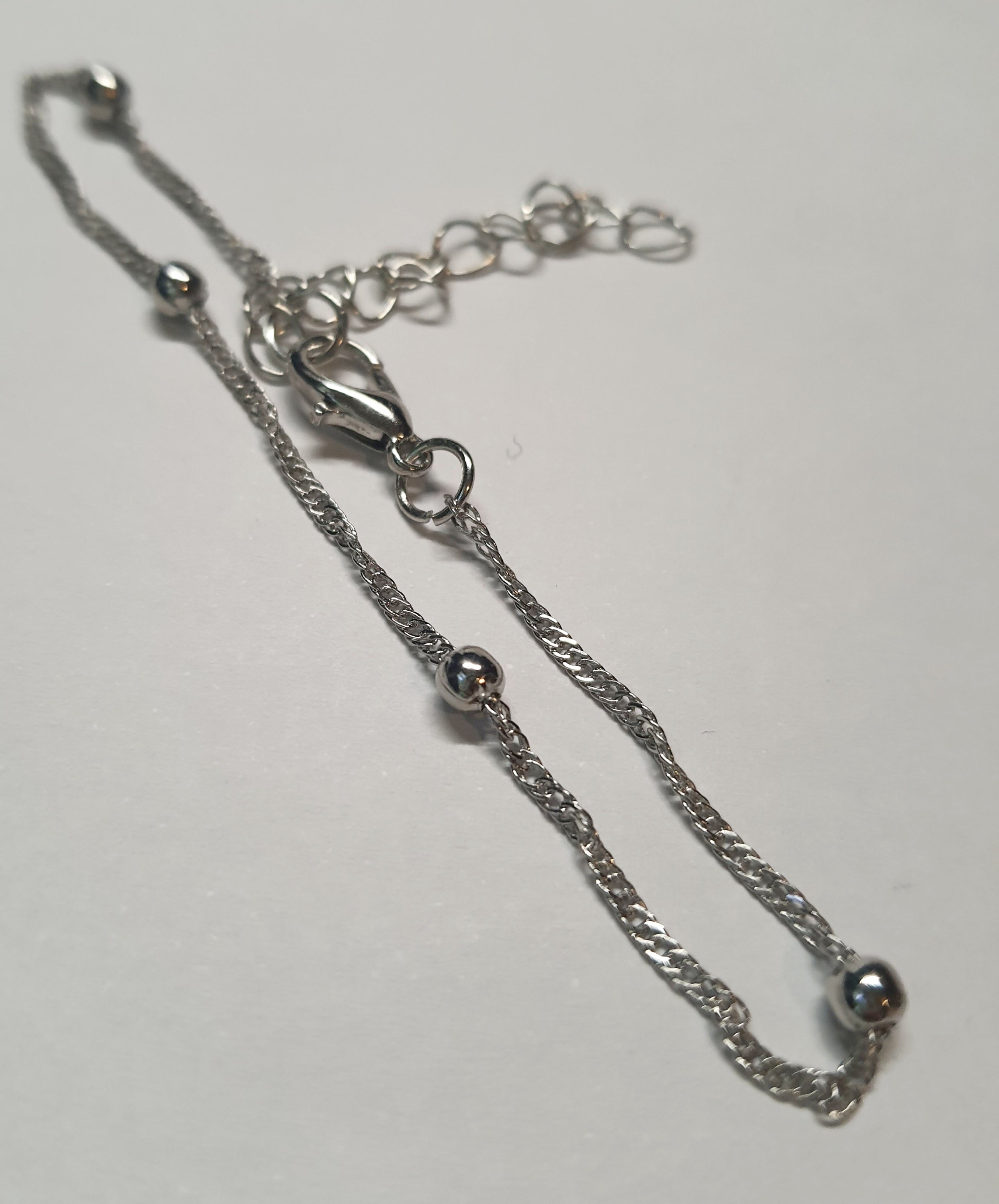 Klasyczna srebrna bransoletka ze stali chirurgicznej, stal nierdzewna, wodoodporne, hipoalergiczne, jakość premium, długość regulowana 17–22 cm, RougeBizu.