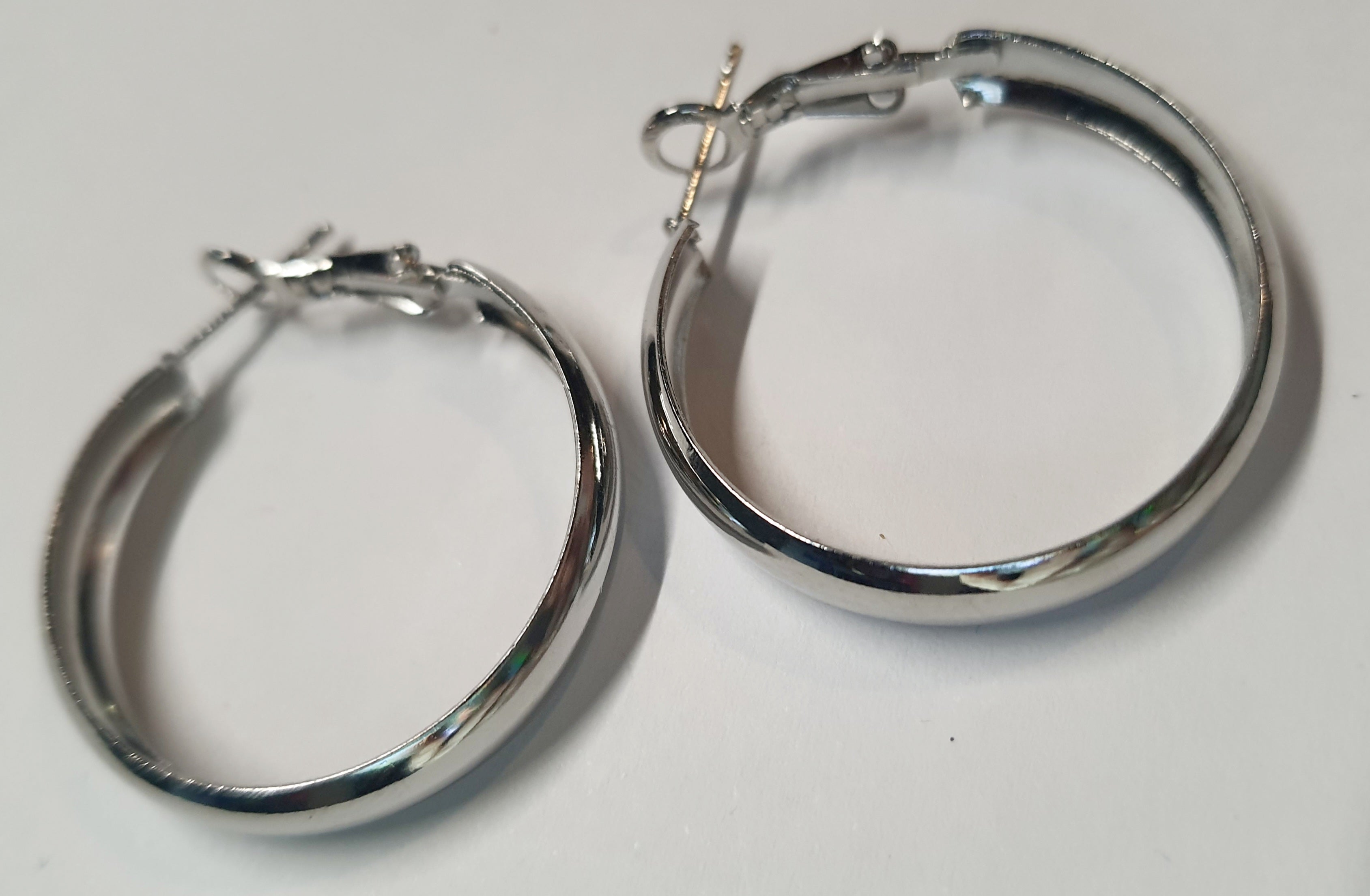 Srebrne kolczyki klasyczne chunky kółka o średnicy 3 cm, stal chirurgiczna, stal nierdzewna, wodoodporne, hipoalergiczne, jakość premium, RougeBizu.