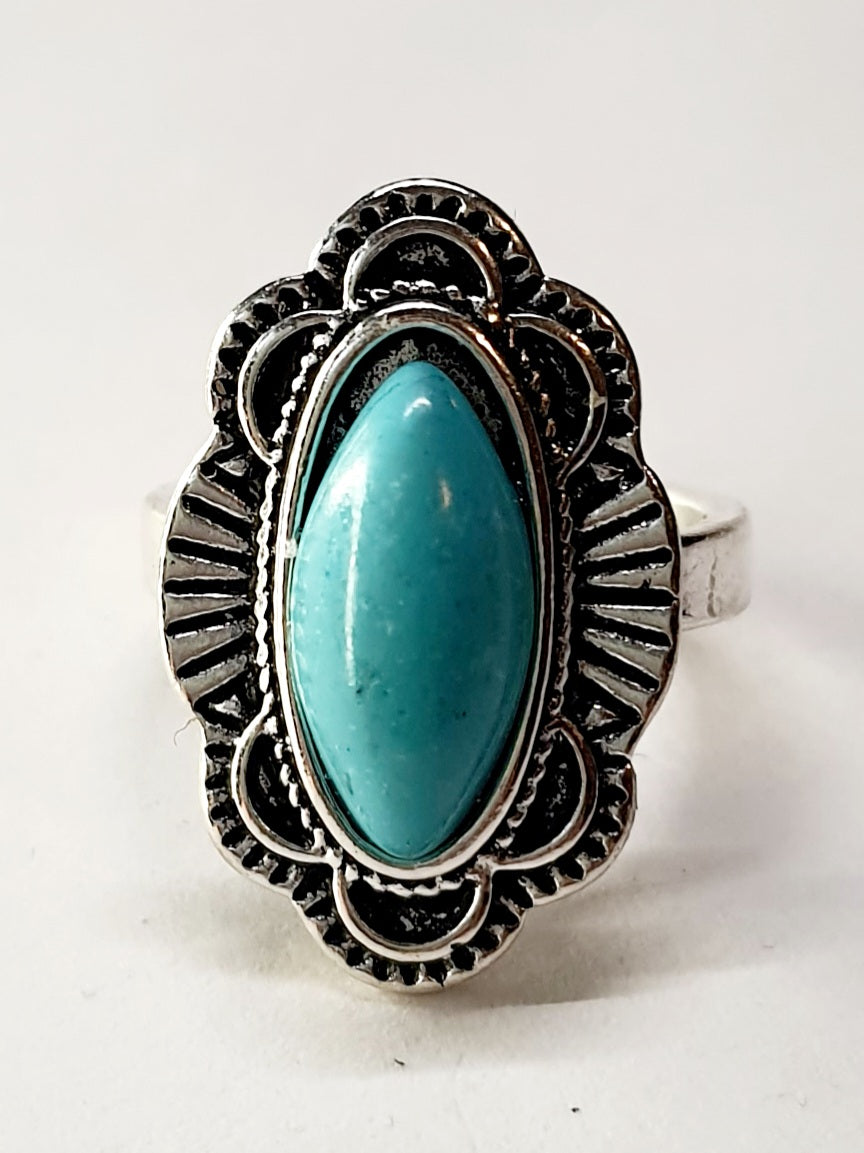 Pierścionek srebrny z owalnym turkusowym kamieniem w ozdobnej oprawie, styl boho vintage, stal nierdzewna, stal chirurgiczna, rozmiar 15 mm, wodoodporne, hipoalergiczne, jakość premium, Rouge Bizu.