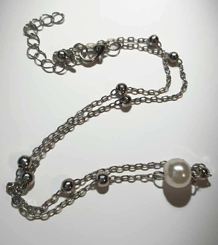 Srebrny łańcuszek z pojedynczą perełką, długość 40–46 cm, stal chirurgiczna, stal nierdzewna, wodoodporne, hipoalergiczne, jakość premium, RougeBizu.