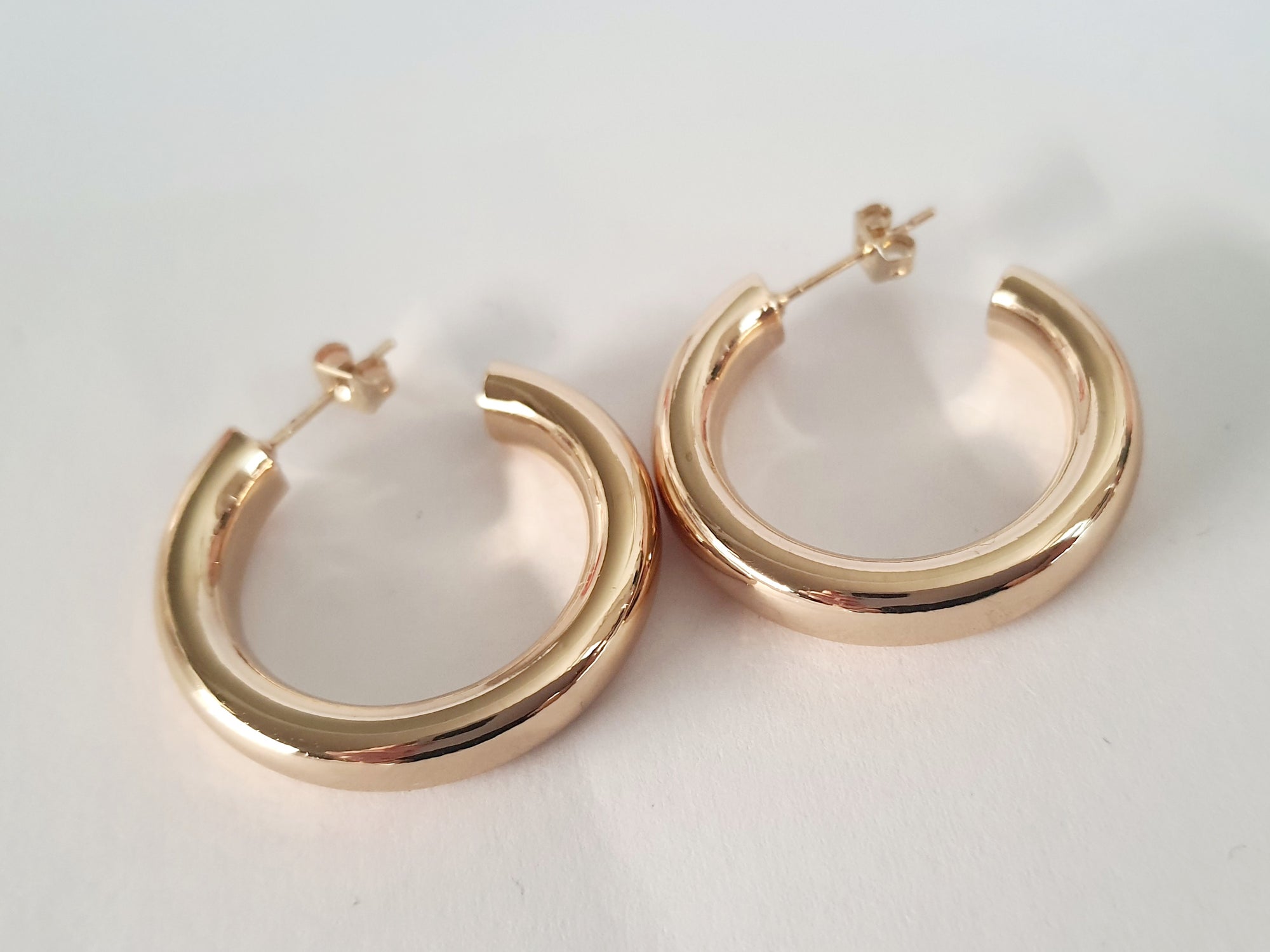 Klasyczne złote kolczyki hoops 3 cm, stal nierdzewna klasyka clean girl. rougebizu