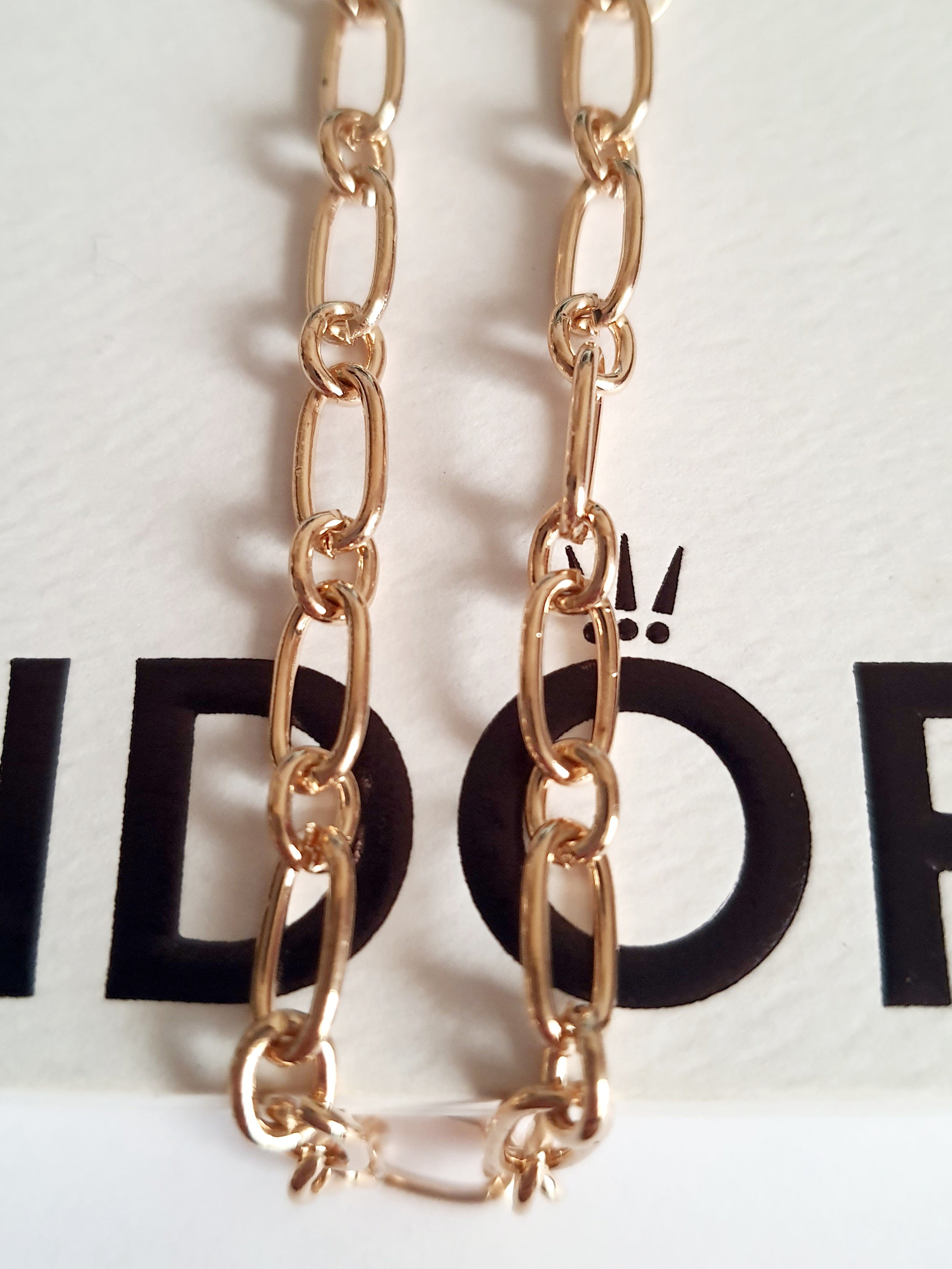 Złota bransoletka w splocie ogniwa, długość 23–28 cm, stal chirurgiczna, stal nierdzewna, wodoodporne, hipoalergiczne, jakość premium, elegancki połysk, Rouge Bizu.