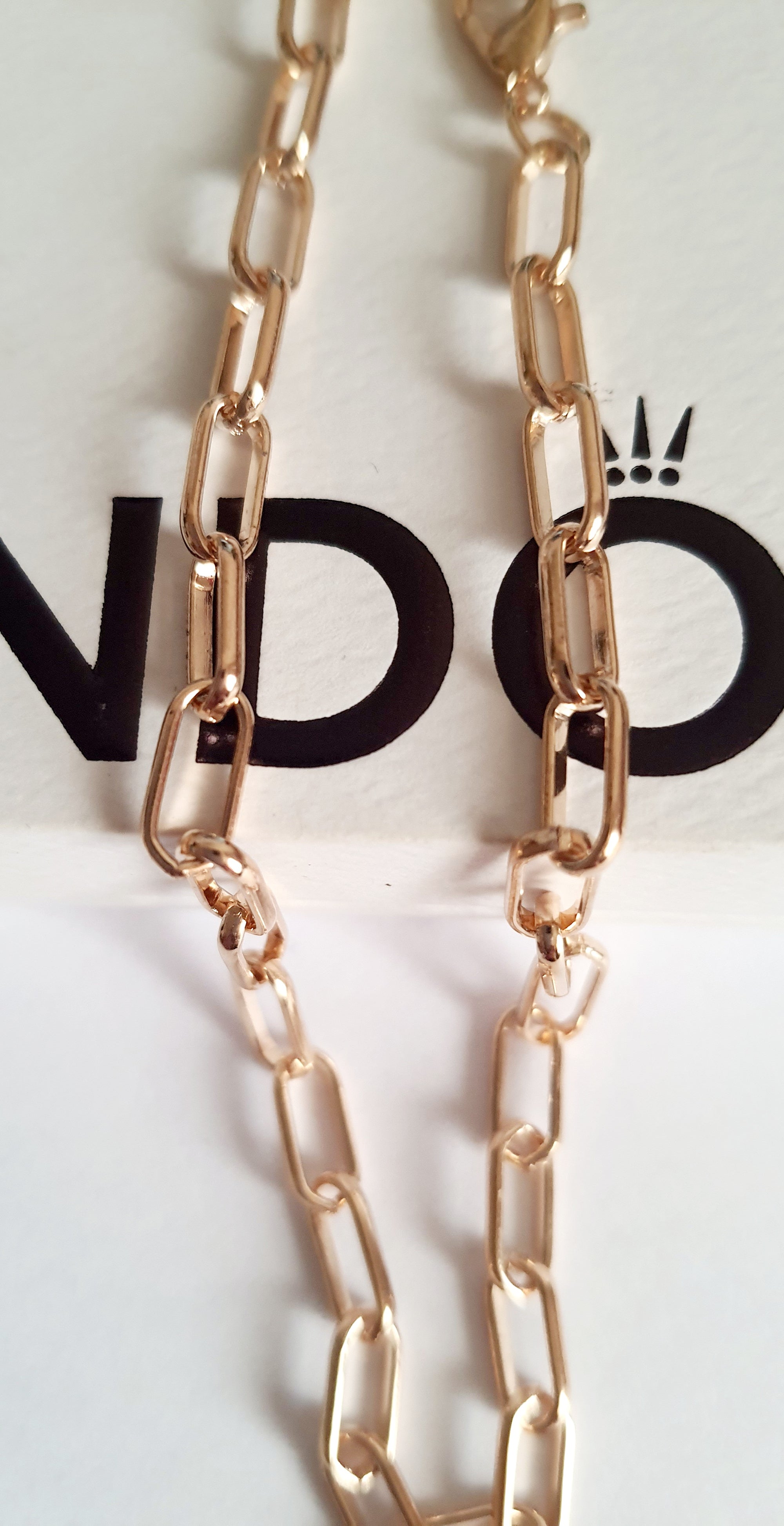 Złota bransoletka w splocie prostokątnych ogniw, długość 23–28 cm, stal chirurgiczna, stal nierdzewna, wodoodporne, hipoalergiczne, jakość premium, elegancki połysk, Rouge Bizu.