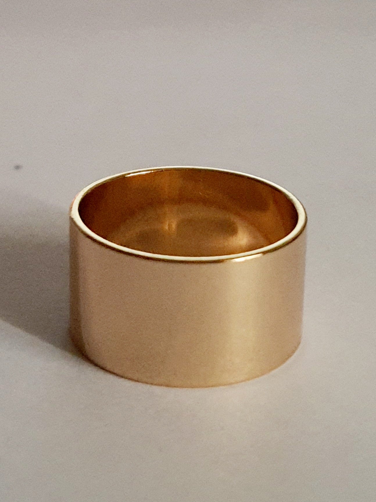 Złoty pierścionek obrączka, stal nierdzewna, 16 mm. rougebizu