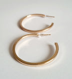 Minimalistyczne złote kolczyki – płaskie koła, klasyczny design

 3cm