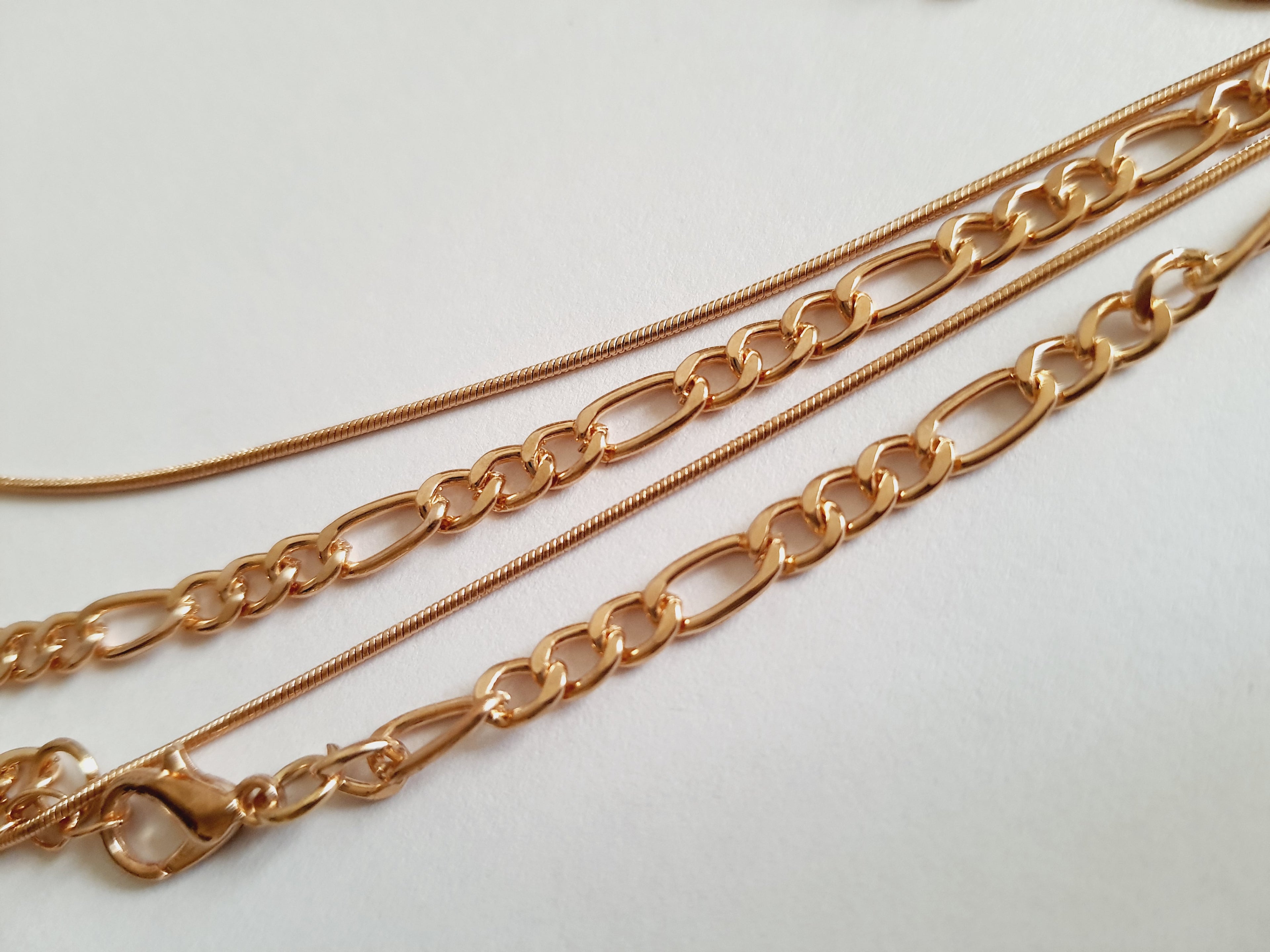 Zestaw naszyjników w stylu clean girl – splot figaro i żmijka, regulowane