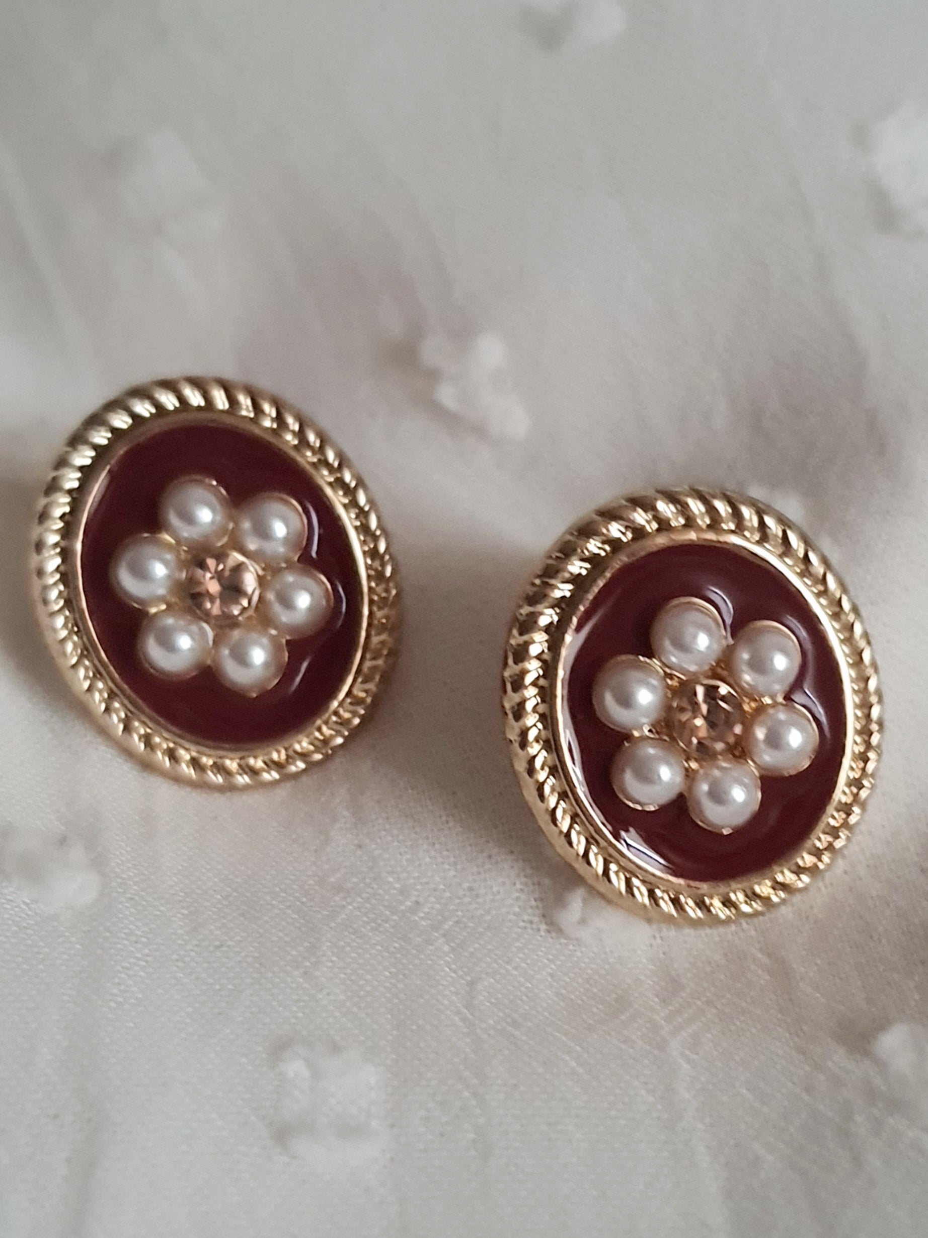 🌺 Retro Perły – Kolczyki w złotej ramie 🌺