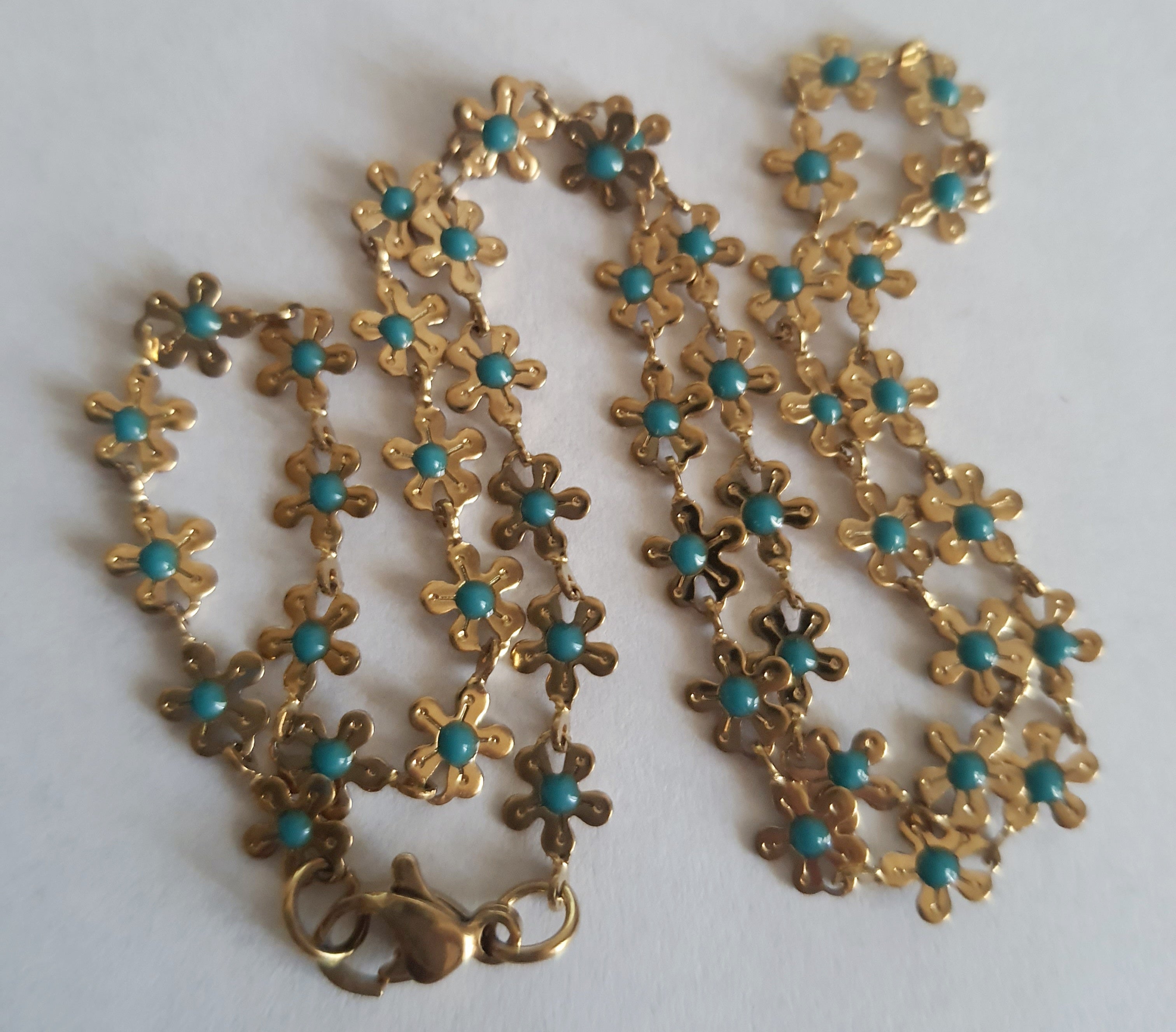 Turkusowe Niezapominajki – złoty naszyjnik ze stali chirurgicznej