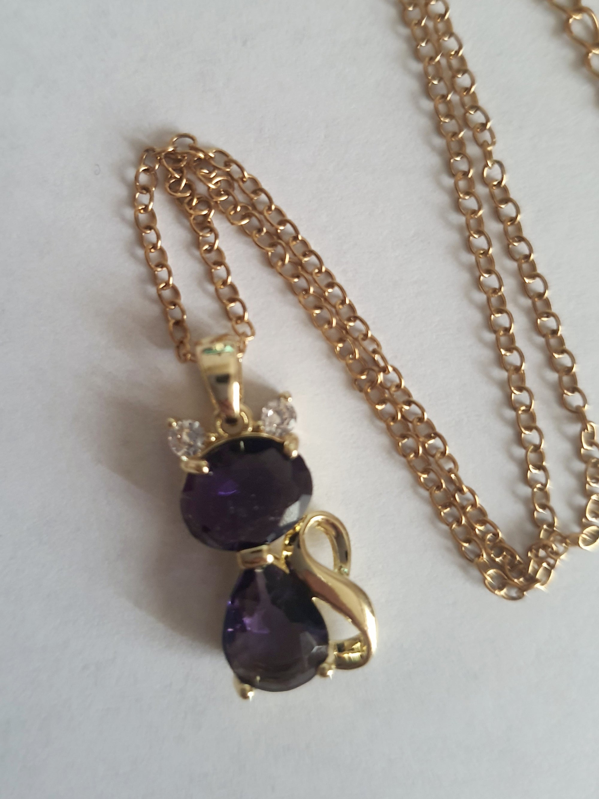 Rose Cross – Gold necklace with pink crystals and a Mary medallion