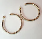 Gold twisted earrings 1.8 cm – a delicate form with character