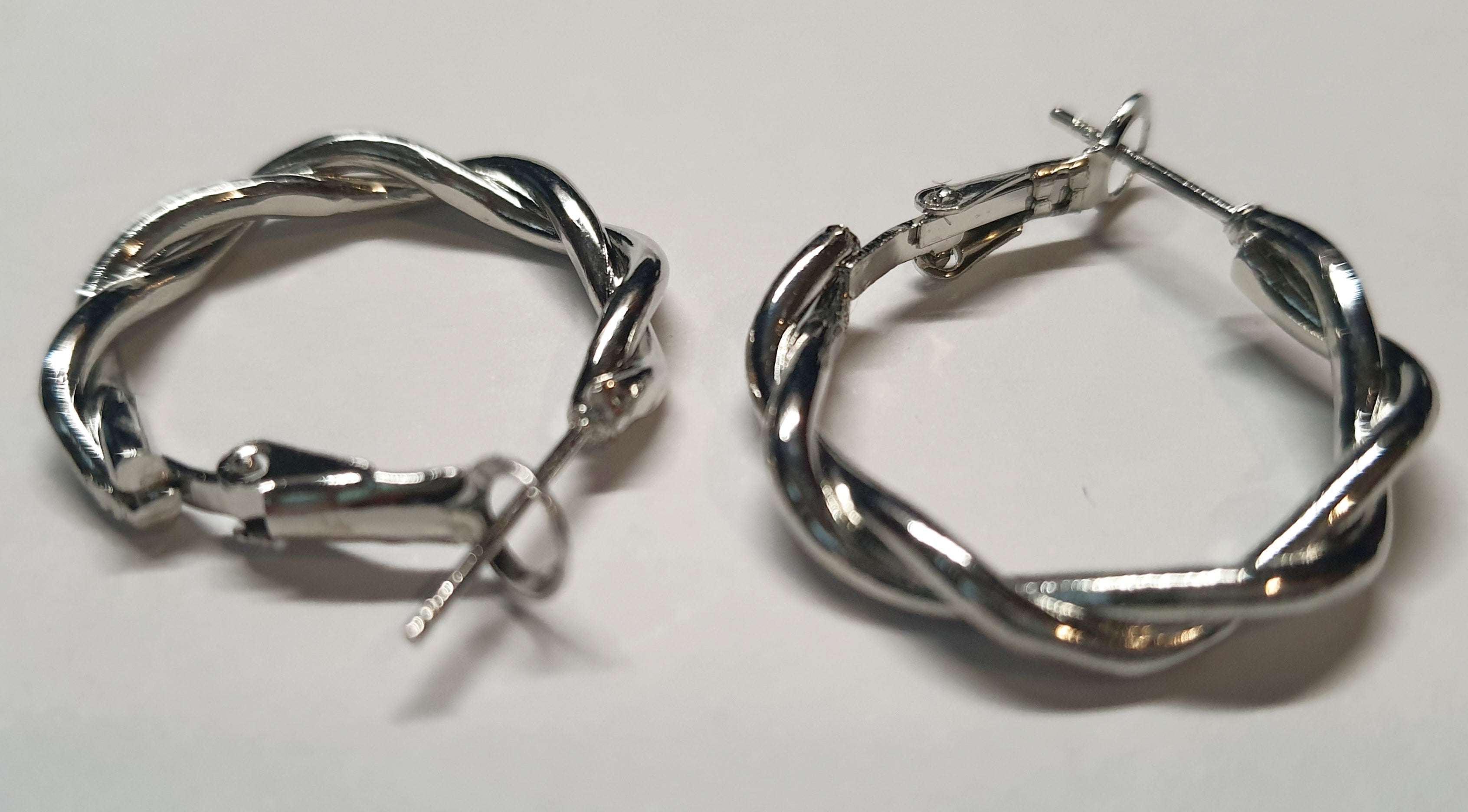 Srebrne kolczyki skręcane kółka, stal chirurgiczna, stal nierdzewna, wodoodporne, hipoalergiczne, jakość premium, klasyczny model, średnica 2 cm, RougeBizu.