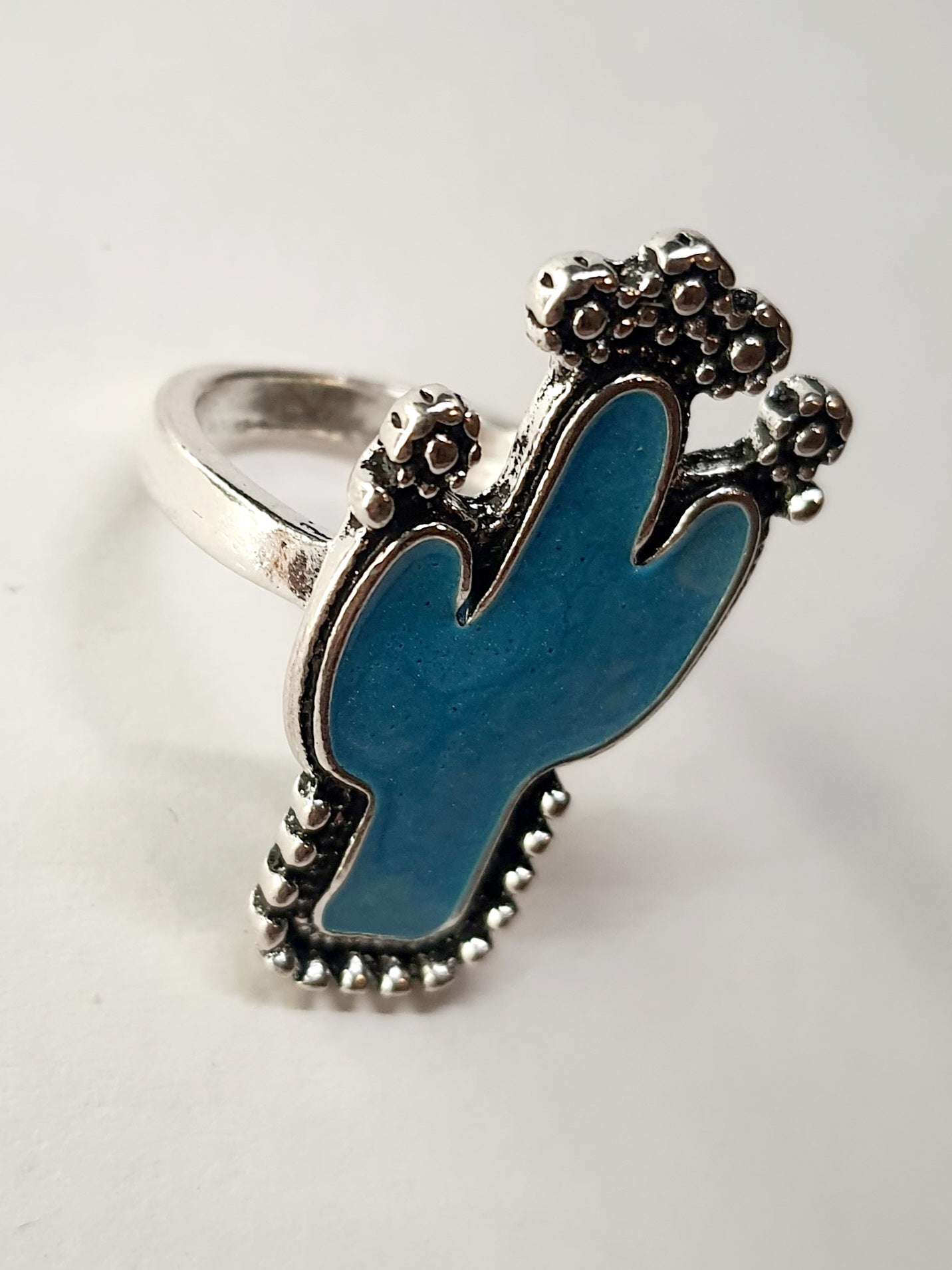 Pierścionek srebrny z niebieskim motywem kaktusa, stal nierdzewna, stal chirurgiczna, boho, artystyczny styl, rozmiar 16 mm, wodoodporne, hipoalergiczne, jakość premium, Rouge Bizu.