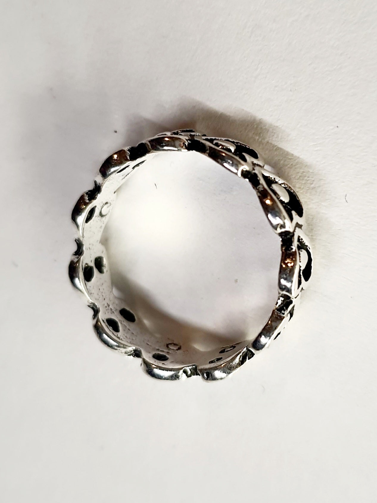 Pierścionek srebrny z motywem serc, stal nierdzewna, stal chirurgiczna, romantyczny styl vintage, rozmiar 15 mm, wodoodporne, hipoalergiczne, jakość premium, Rouge Bizu.