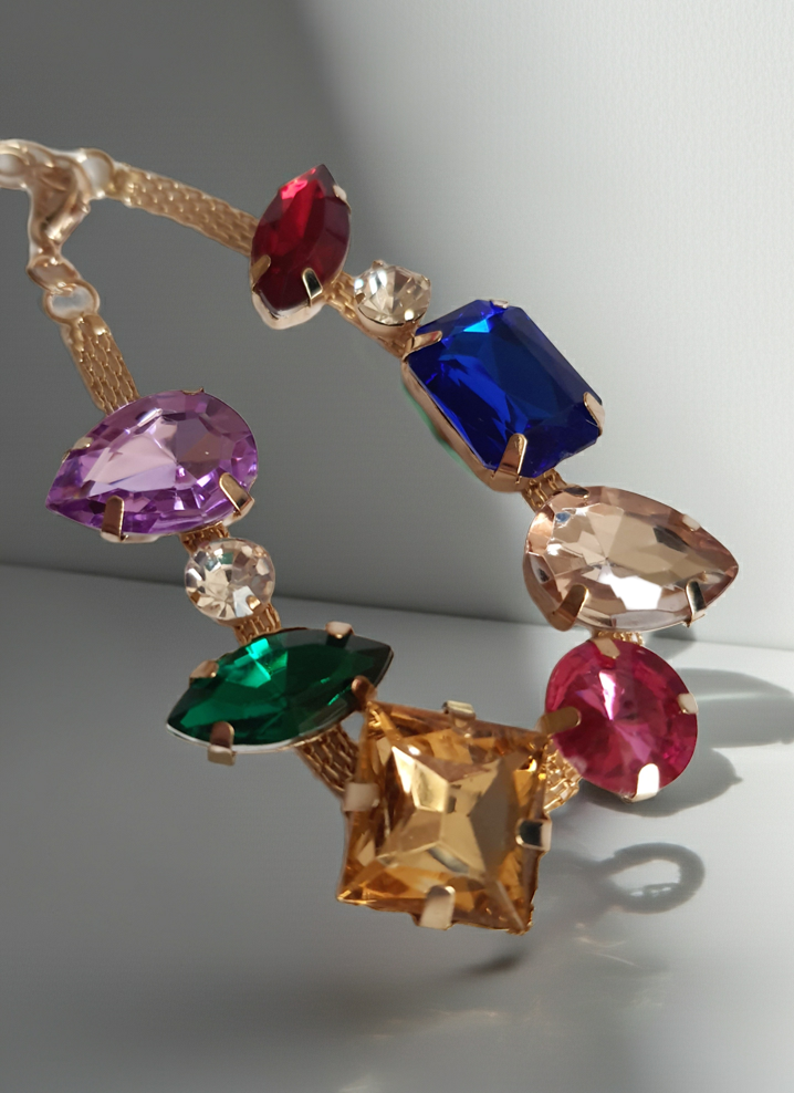 Rainbow Glitter – Gold necklace with colorful crystals
