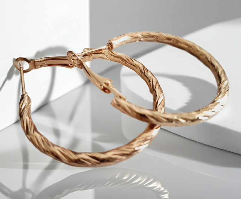 Złote kolczyki diamentowane koła stal nierdzewna, stal chirurgiczna, klasyczne kolczyki hoop 3 cm, kolczyki błyszczące pozłacane, eleganckie kolczyki damskie w stylu retro
