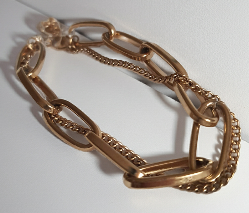 Bransoletka damska/unisex ze stali nierdzewnej, długość regulowana 17–21 cm, złota, duże geometryczne ogniwa połączone z drobnym łańcuszkiem, nowoczesny styl glamour, Rouge Bizu.