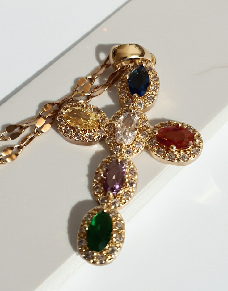 Rose Cross – Gold necklace with pink crystals and a Mary medallion