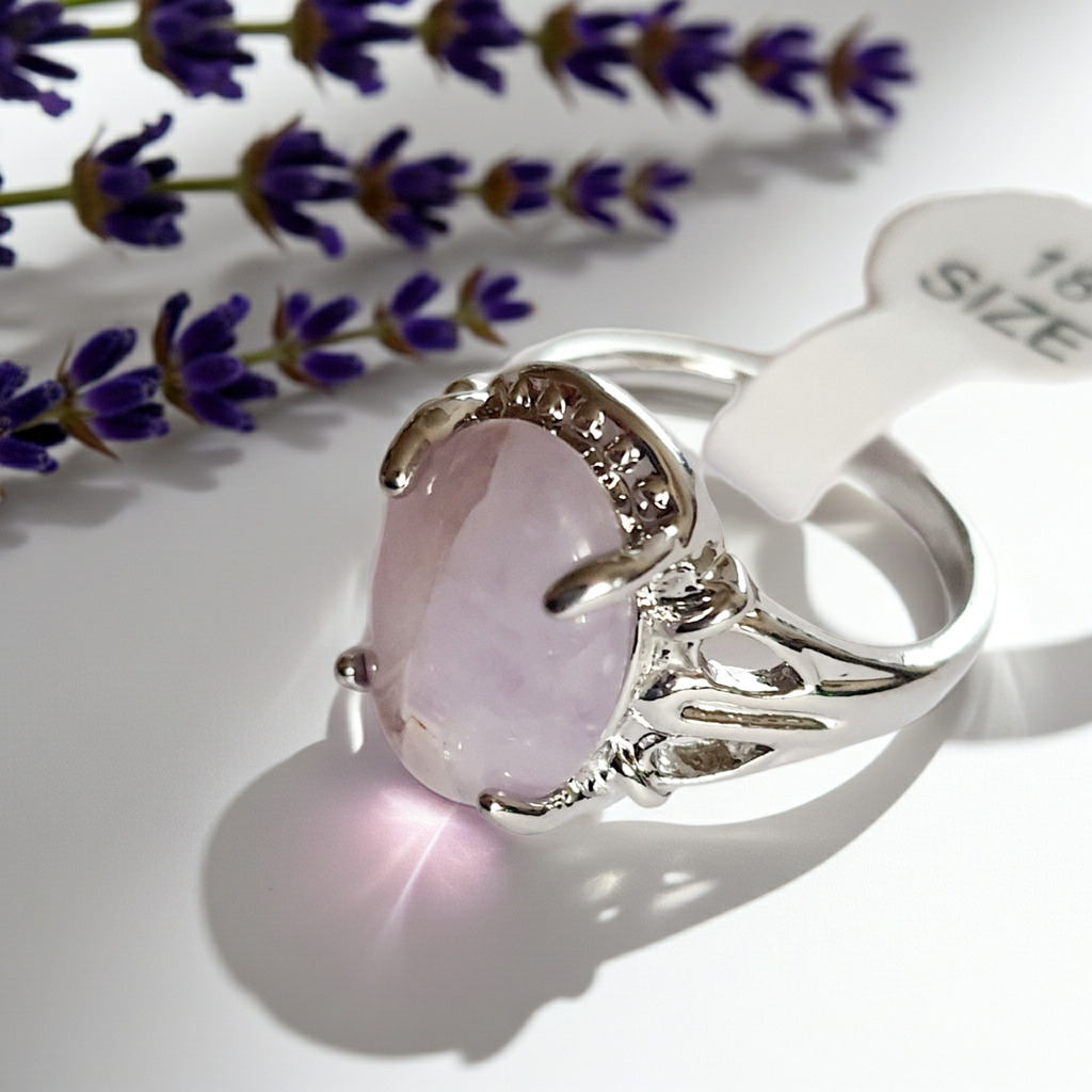 Misty Dawn – a ring with a cool stone and a carved setting