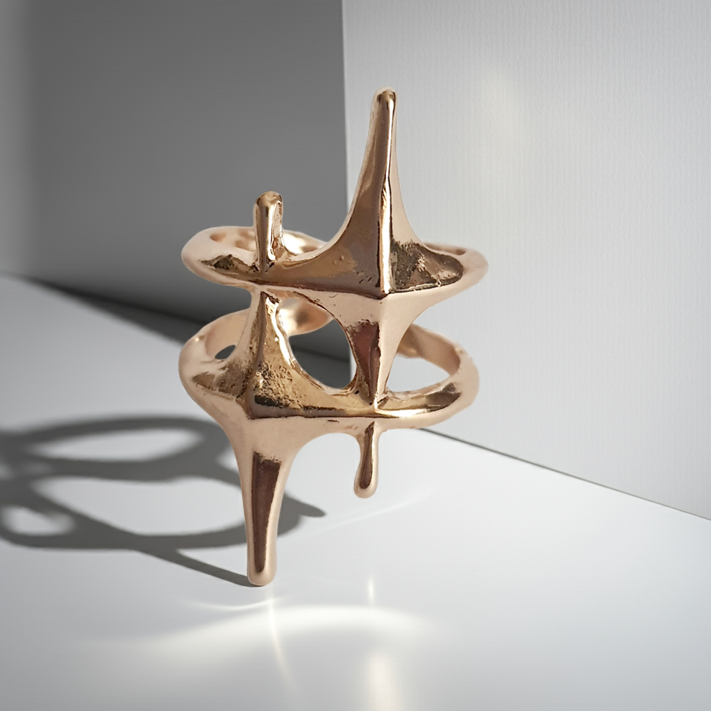 Złoty pierścionek futurystyczny ze stali nierdzewnej 17 mm ROUGEBIZU