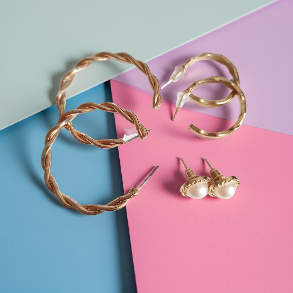 Zestaw kolczyków RougeBizu – skręcane i młotkowane hoopsy oraz perłowe wkrętki. WKRĘTKI Z PEREŁKAMI 1,5CM, KÓŁKA MAŁE 2,5CM ŚREDNICA, KÓŁKA DUŻE SKRECANE 4CM, STAL NIERDZEWNA. ROUGE BIZU